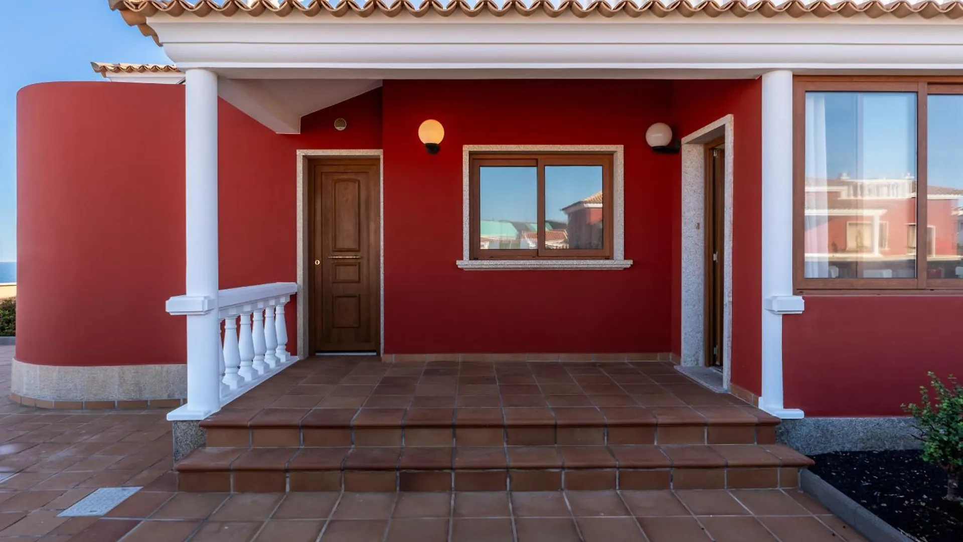 Villa Oceana - Cliffside Retreat Costa De Antigua