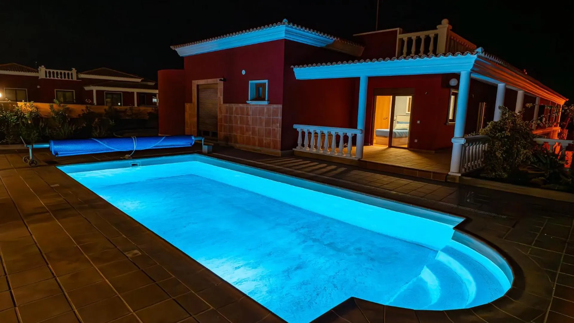Contatti di Villa Oceana - Cliffside Retreat