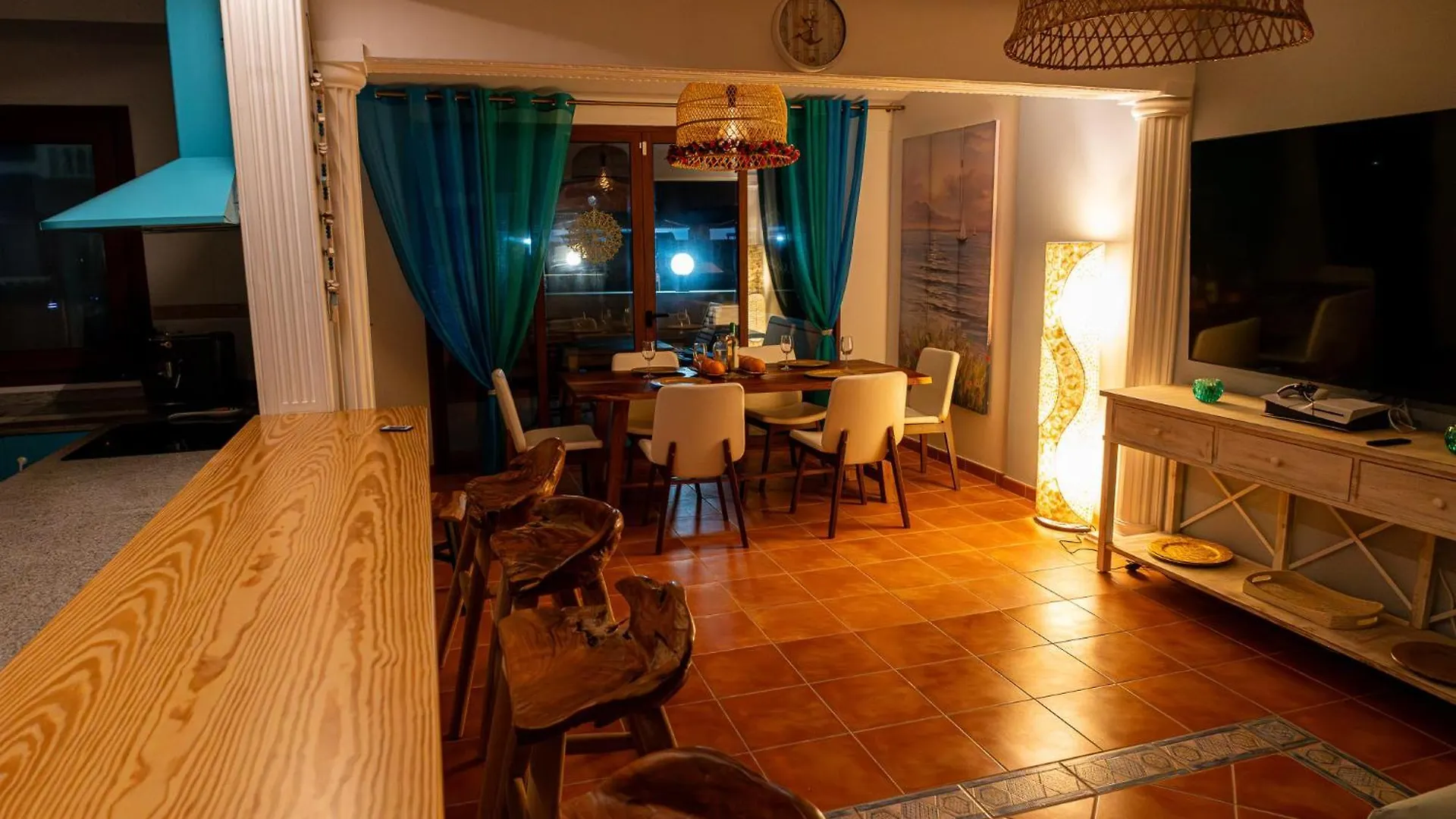 Villa Oceana - Cliffside Retreat Costa De Antigua