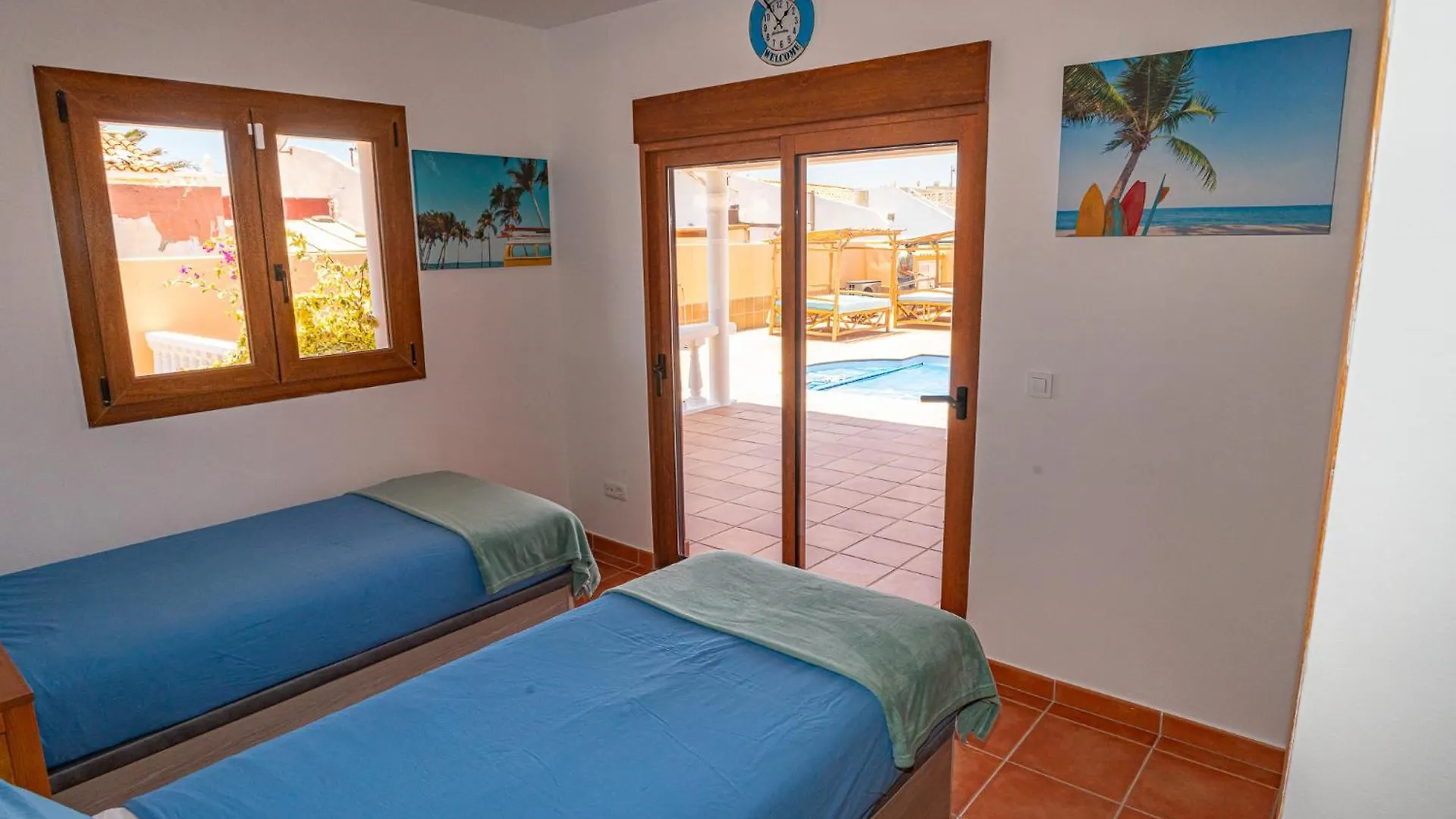 Villa Oceana - Cliffside Retreat Costa De Antigua